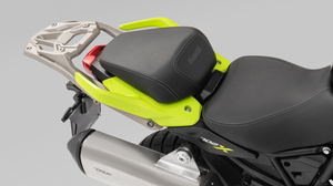 Asiento calefactable de la Benelli TRK 702 X 2025, ideal para el invierno en Lleida