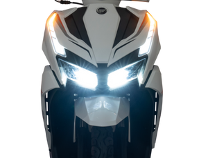 Keeway Icon 125S scooter deportivo studio frontal, concesionario oficial en Tarragona y Reus